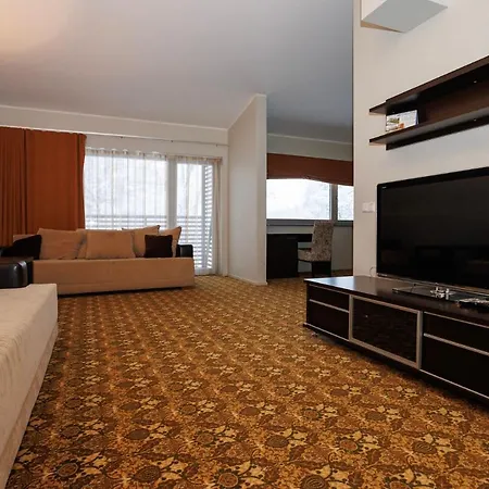 Kolga Puhkemaja Puehajaervel Vakantiehuis